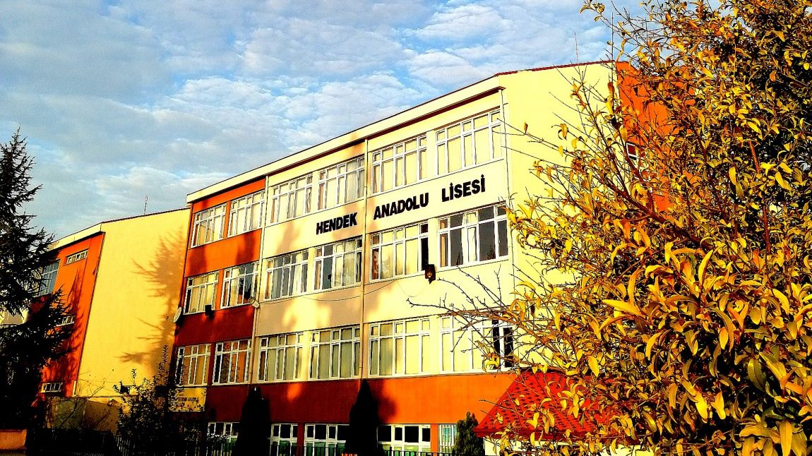 Hendek Anadolu Lisesi Fotoğrafı